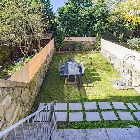 Alegria Rubi - Urban Oasis With Garden