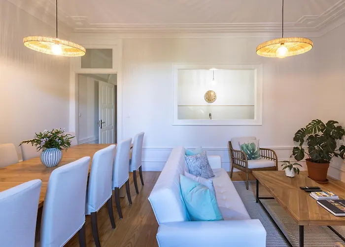 Villa Alegria Rubi - Urban Oasis With Garden *