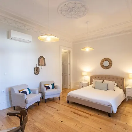 Alegria Rubi - Urban Oasis With Garden Villa