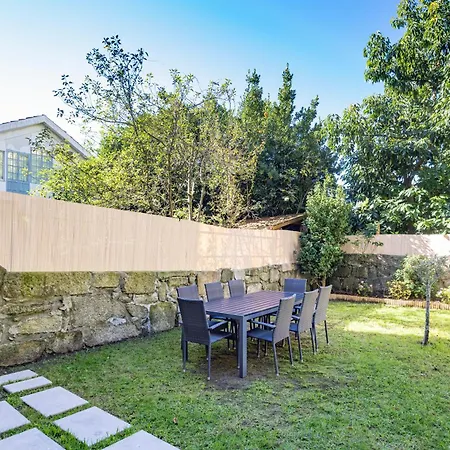 Villa Alegria Rubi - Urban Oasis With Garden